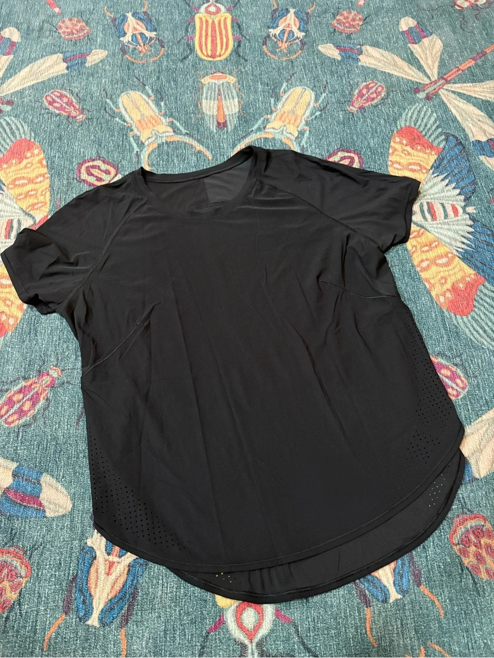 lululemon UVP Run Black Women's Short Sleeve Athletic Top 8